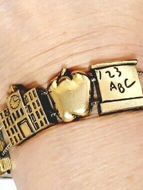 Teachers Link Slide Bracelet Gold-tone Vintage Schoolhouse Apple ABCs gbr-56